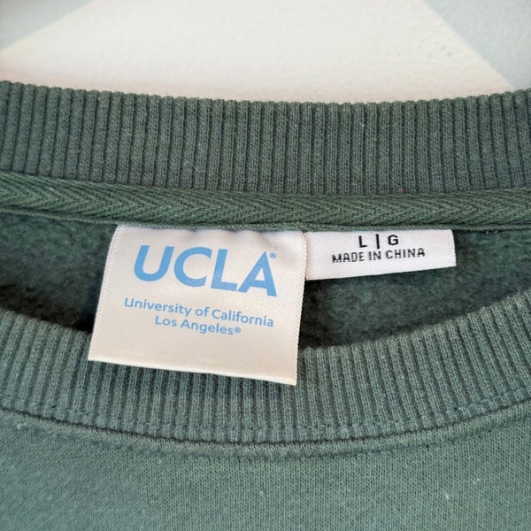 Cotton On UCLA L Vintage Green Cropped Sweatshirt Carousel 2