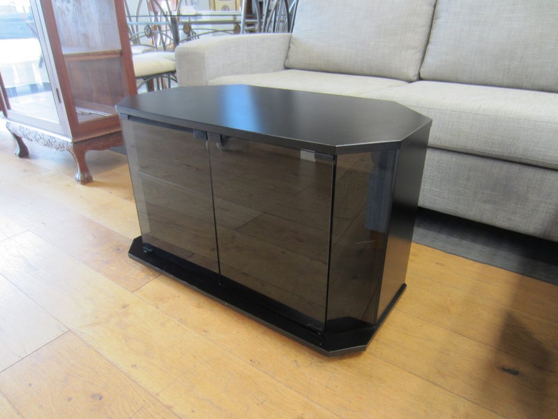 TV Cabinet Carousel 2