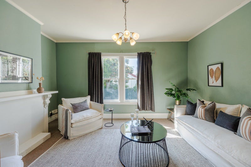 Charm & Convenience64527804720257114