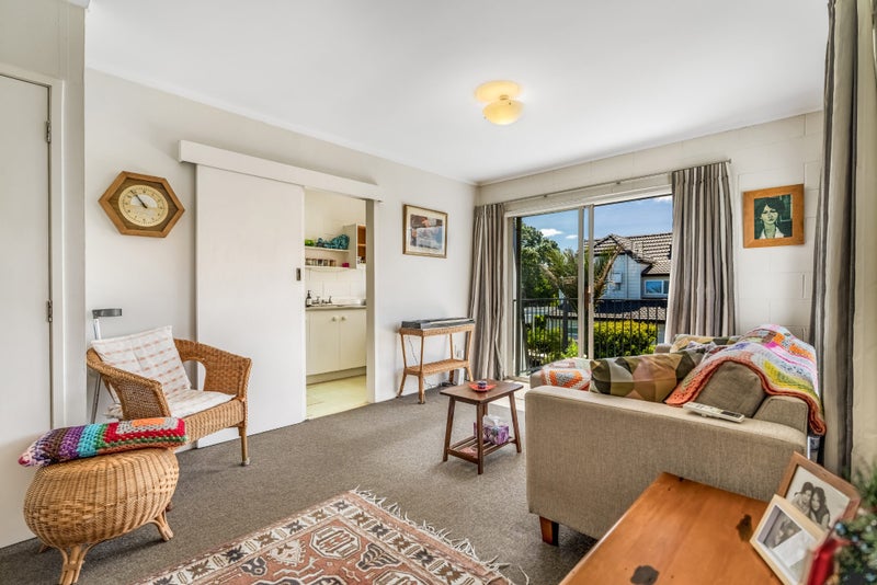 Bright, Elevated & Bursting With Potential64527905446274114