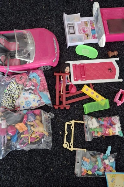 Bulk barbie Carousel 1