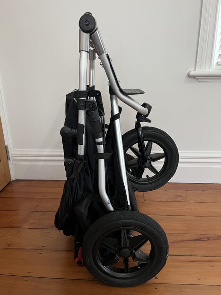 Stroller (mountain buggy urban jungle)64528117924994114