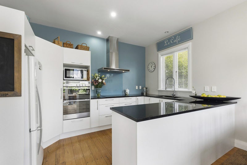 Immaculate, Sunny & Simply Beautiful64528301328258114