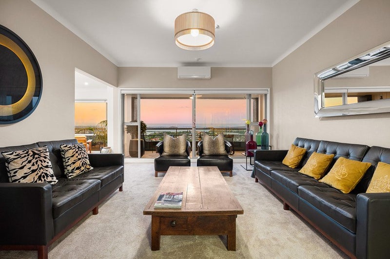 Endless Horizons, Effortless Living64528286963330111