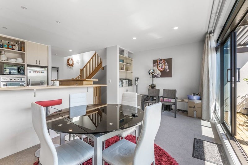 Remuera, 3 bedrooms64628077664898112