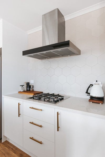 Move in Ready with Spacious Backyard64528301277443113