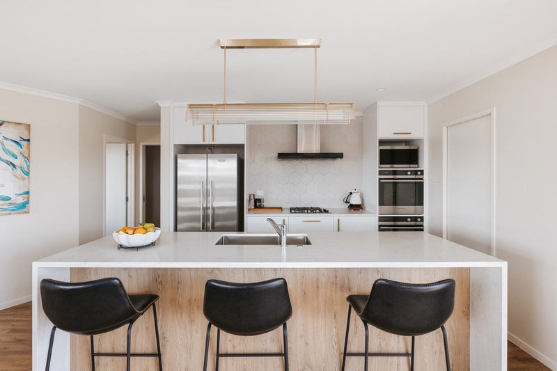 Move in Ready with Spacious Backyard64528301277443114