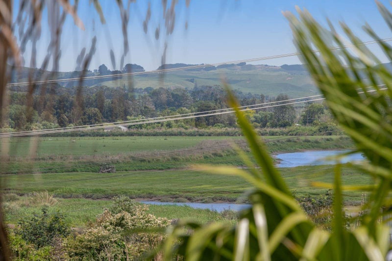 Tranquil Hidden Gem With Space, Sun and Style64528400438019111