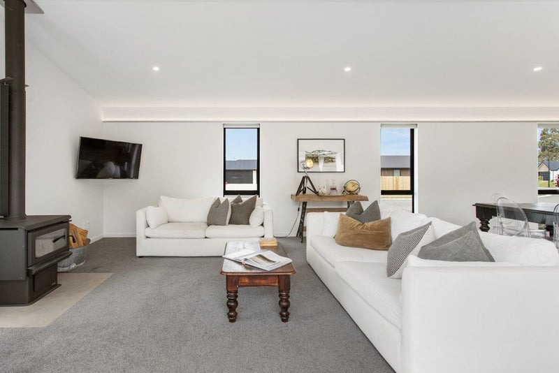 Modern Comfort + Rural Charm = Kirwee's Best64528499809538112