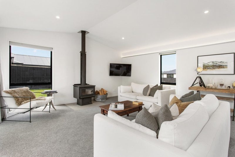 Modern Comfort + Rural Charm = Kirwee's Best64528499809538113