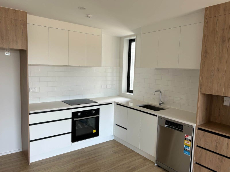 Te Atatu South, 2 bedrooms64528499986817112