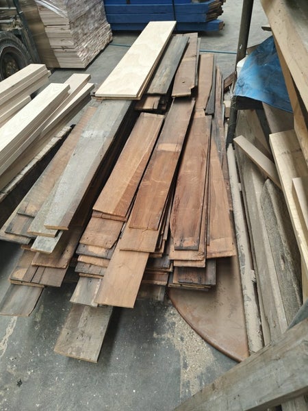 Rimu Sarking Carousel 2