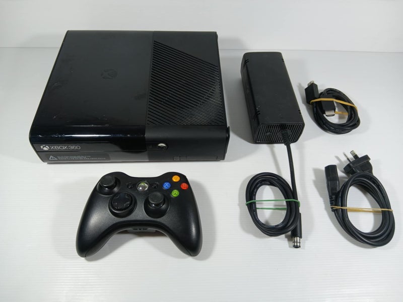 Xbox 360 ''E'' Console 500GB Carousel 1