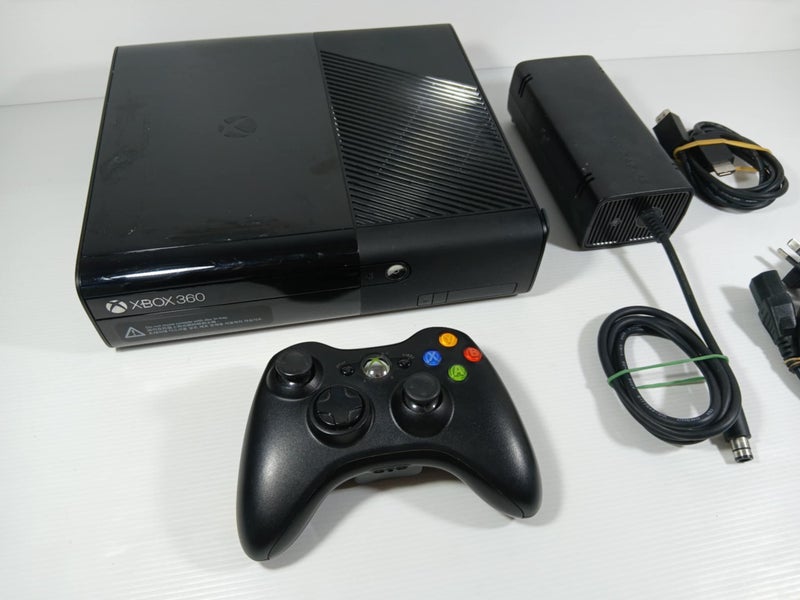 Xbox 360 ''E'' Console 500GB Carousel 2