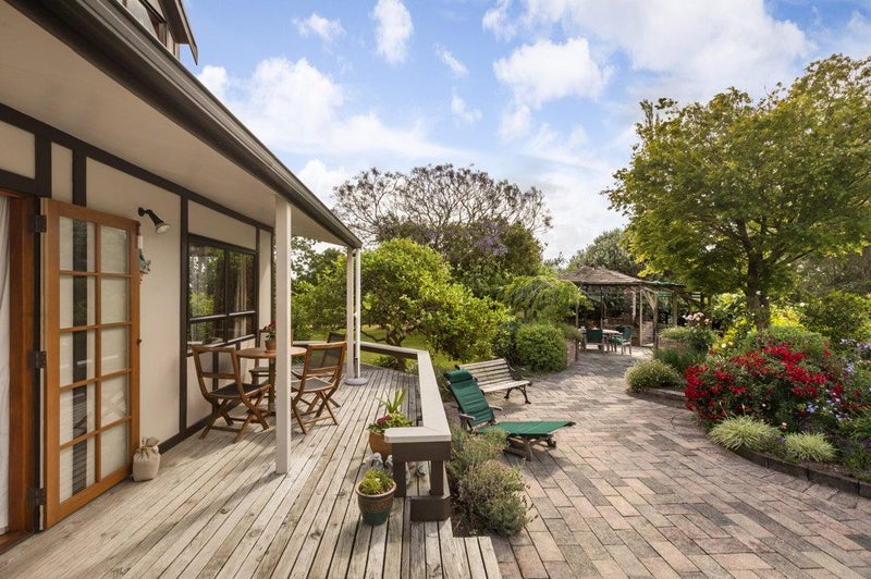 Lifestyle Property with Industrial Zoning.64528801159298113