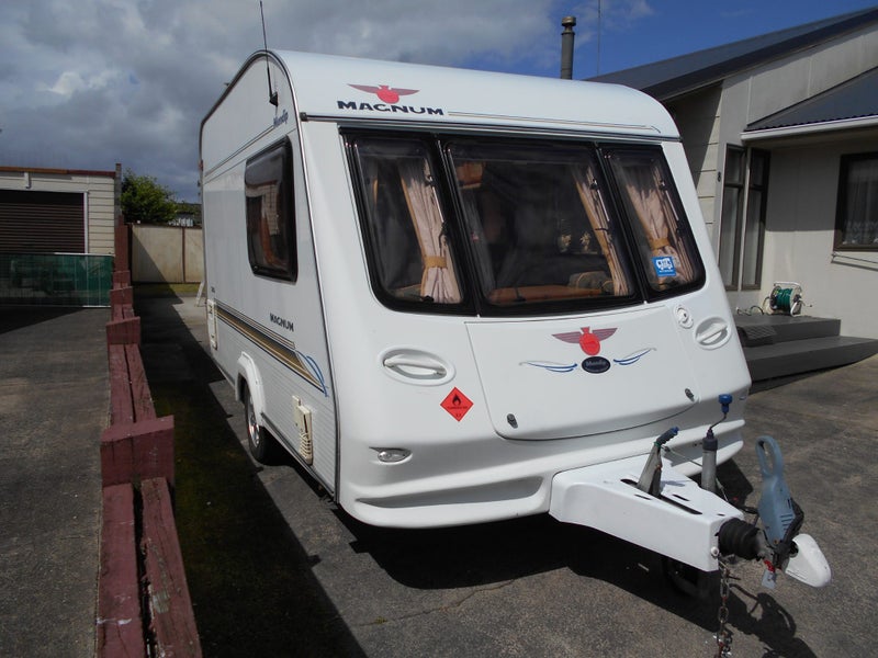 CARAVAN Magnum Compass 36264528970830594111
