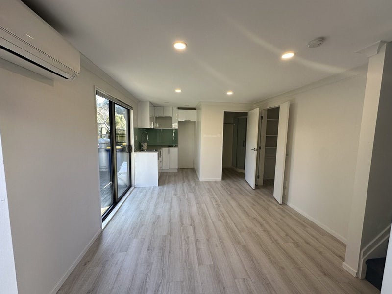 Torbay, 2 bedrooms64528985245698110