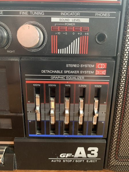 SHARP Portable Stereo - Made in Japan64529013670018112