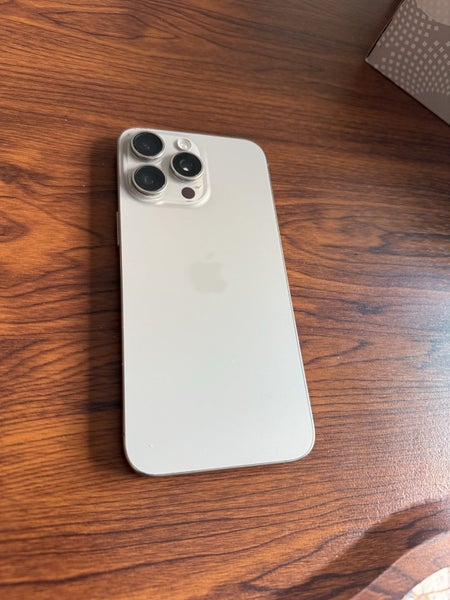 iPhone 15 Pro Max64529647307651112