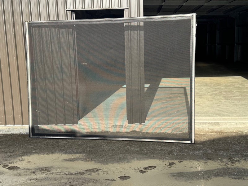 1x Metal mesh screen 2mx2.8m Ten available64529790139650111