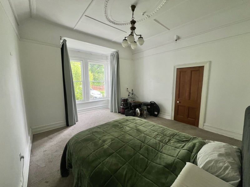 Kew, 1 bedroom64529916845443111