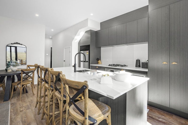 Fresh, Stylish & So Convenient64684870132995110