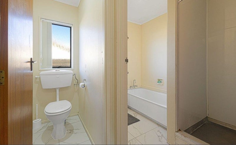Papakura, 2 bedrooms64530563979395112