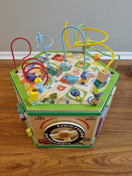 Disney Wooden Toys World of Pixar Activity Station Carousel 1
