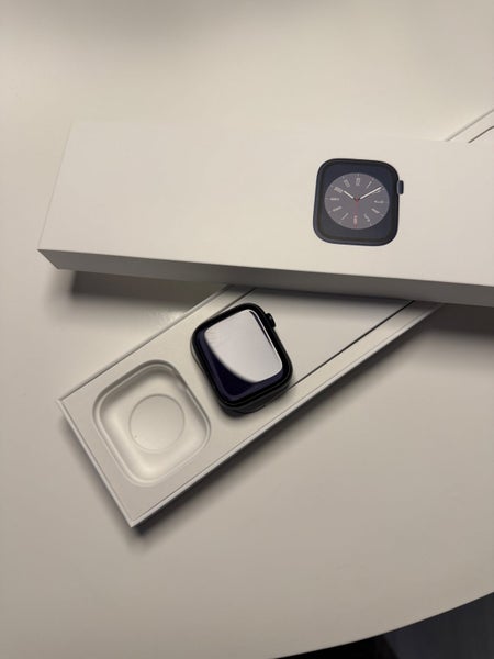 iPhone 14 Pro Max and Apple Watch Series 864531003813505114