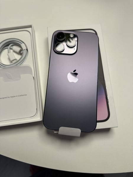 iPhone 14 Pro Max and Apple Watch Series 864531003813505110