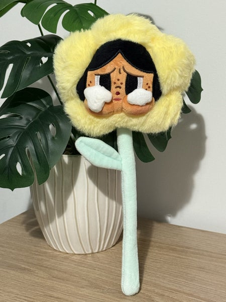 CRY BABY/SAD CLUB-POP MART-PLUSH FLOWER-SUNSHINE YELLOW-BRAND NEW! Carousel 2