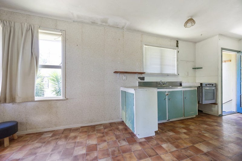 Awaiting the Magic Touch!64536034800131113