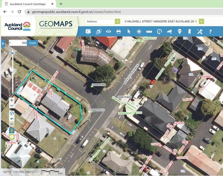 Corner Site with Dual Income & Development Upside!64536438036225113