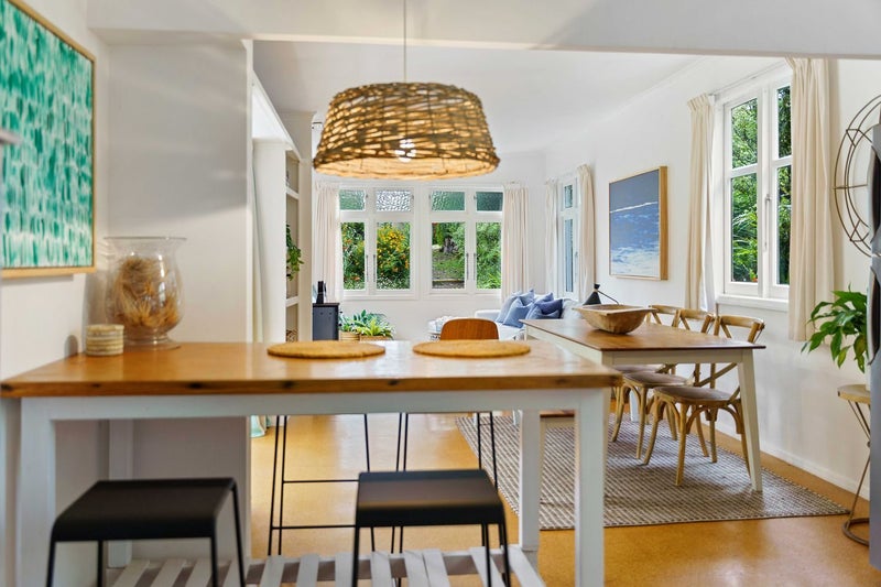 Classic Kiwi Bach | Coastal Gem64536340677763113