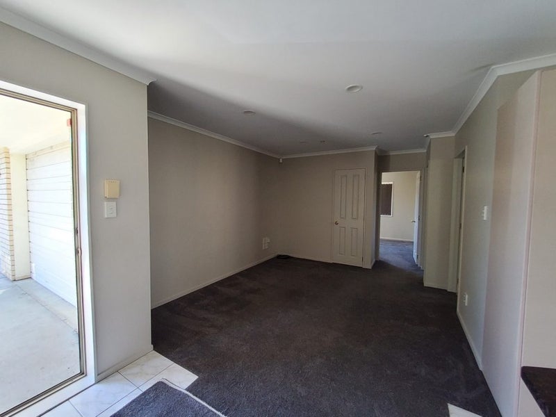 Papatoetoe, 2 bedrooms64536340742402112