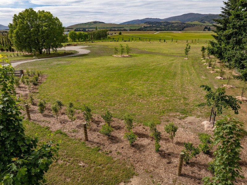 Rural Bliss64536437971202112