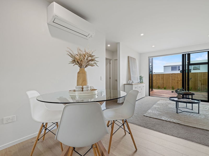 Modern living, ready now.64536633030401113