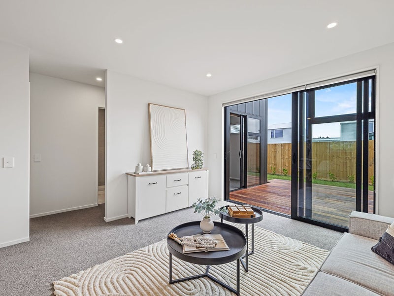 Modern living, ready now.64536633030401114