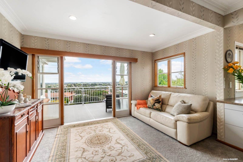 Forever Views - Forever Yours64536731326723113