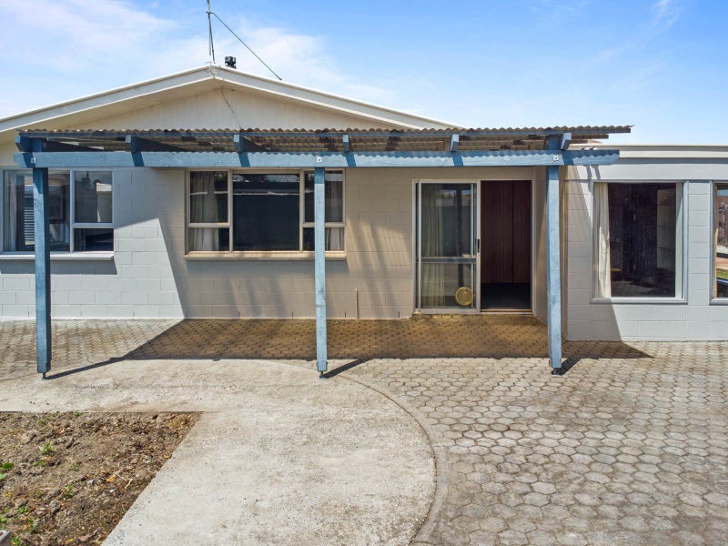 1970's Classic with Space and Loads of Potential64536815068291112