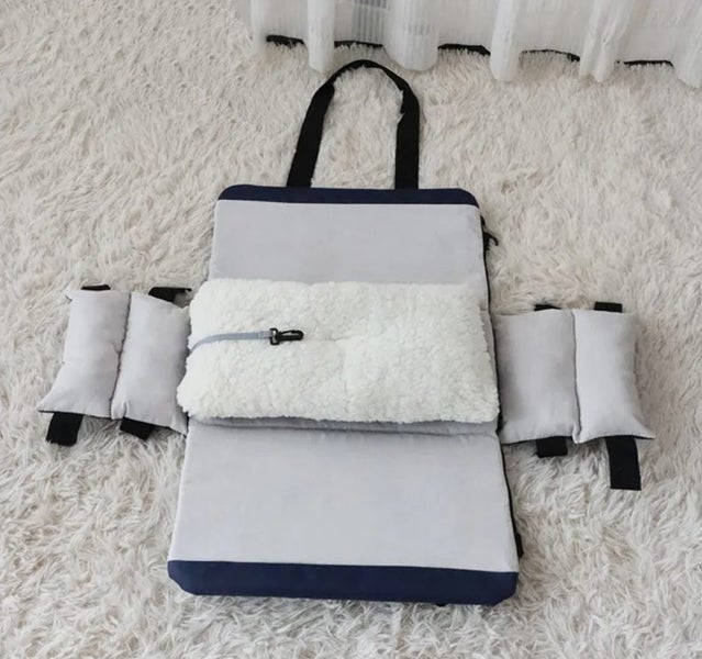 Pet Travel Carrier Bag Car Seat Center Console Carrier for Cats and Small Dogs64780728814849111