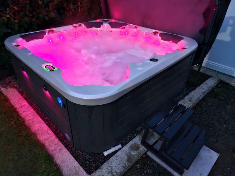 1 x Vortex Spectrum 6 Person, 81 Jet, 2.3m square Luxury LED Spa Pool64537189954690112