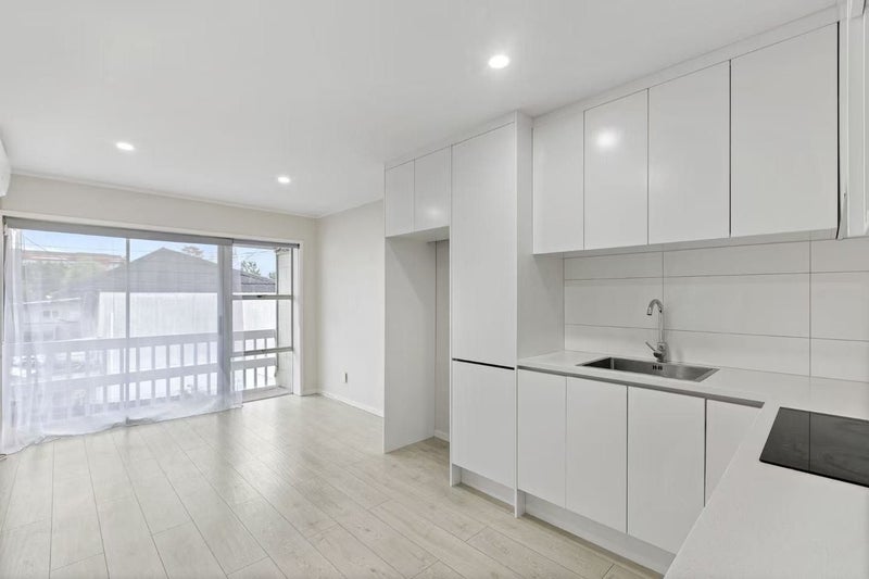 Sandringham, 3 bedrooms64537330138114114