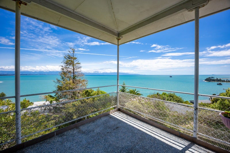 The view you’ll never want to leave64537330228482113