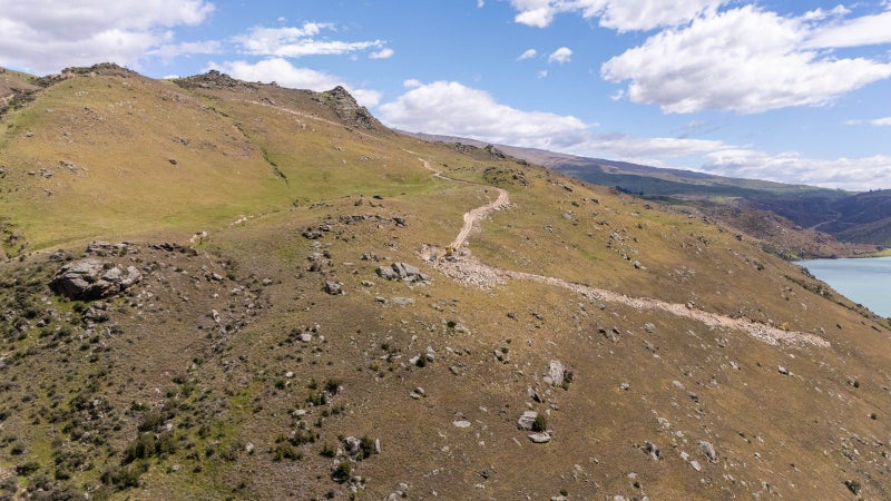 Middle Earth Awaits64614811739267113