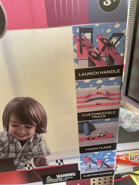 F*A*O Schwarz Downhill Derby 25 piece gravity racers set Carousel 2