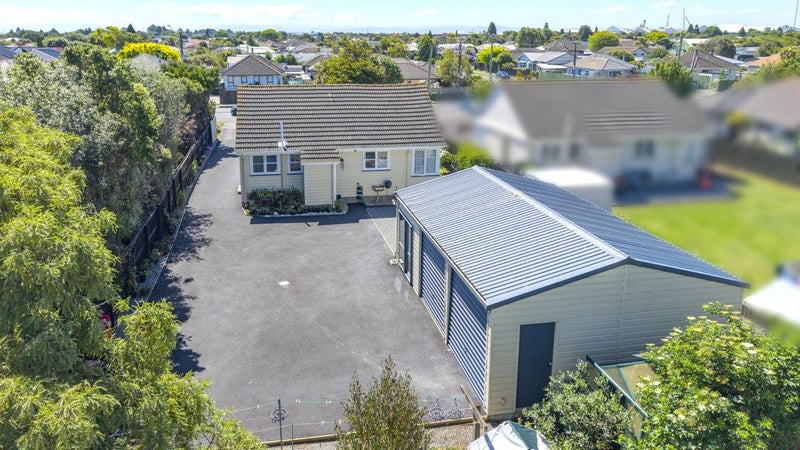 PARKING GALORE: SELL NOW!64537524915459112