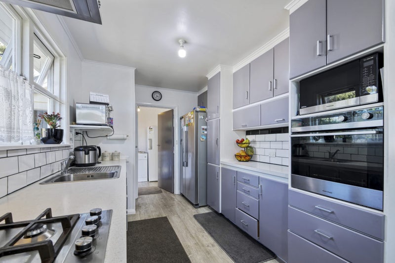 PARKING GALORE: SELL NOW!64537524915459113