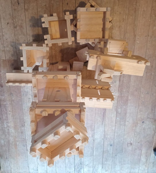 CASTLE64537692983554114