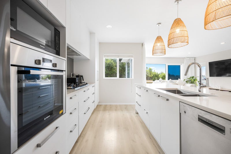 Summer Vibes on Somerset!64537720806401111